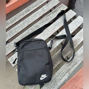 Nike Unisex Heritage Small Items Tote Bag 2.0